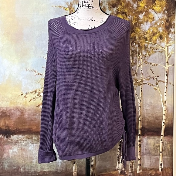 EUC EXPRESS Purple Loose Knit Top with Adjustable Side Rushing - Picture 1 of 8